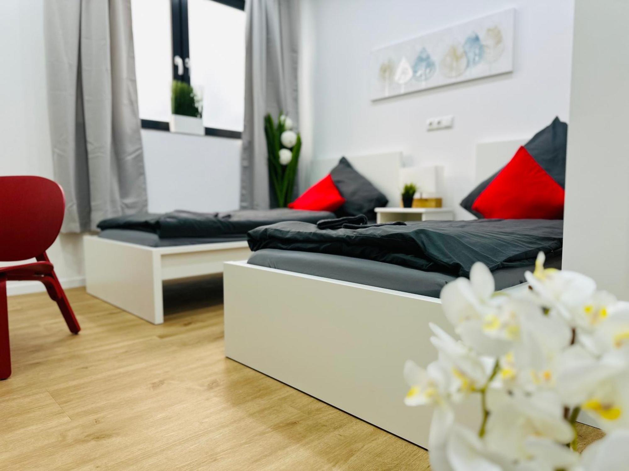 Doppelzimmer Mira 4 Pulheim Exteriér fotografie
